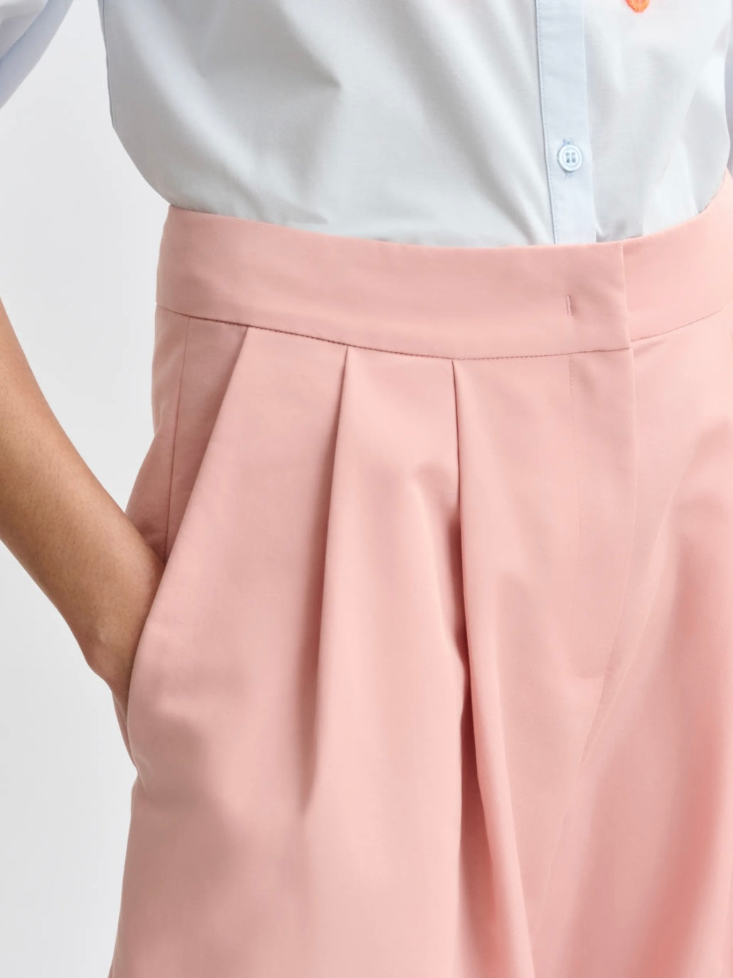 Pantalone - ESSENTIEL ANTWERP