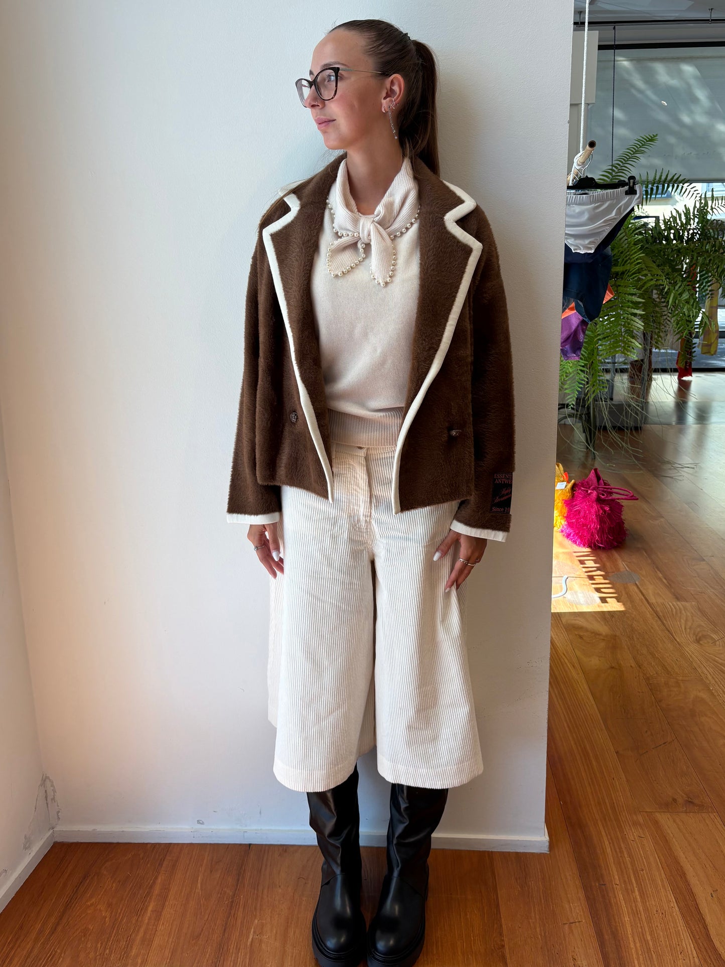 Cardigan Marrone con Profili A Contrasto - Essentiel Antwerp