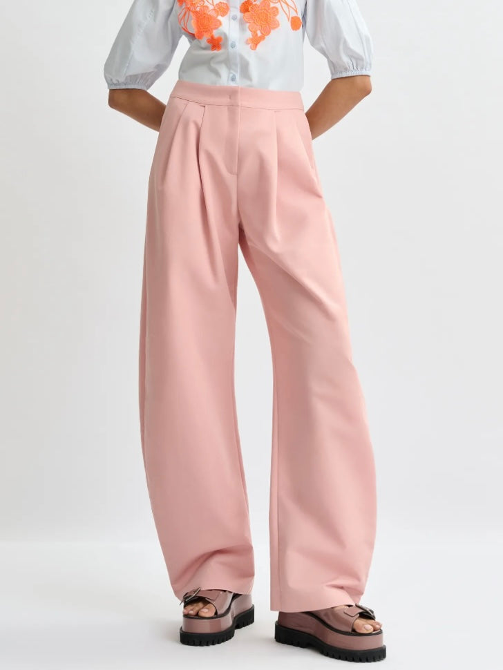 Pantalone - ESSENTIEL ANTWERP