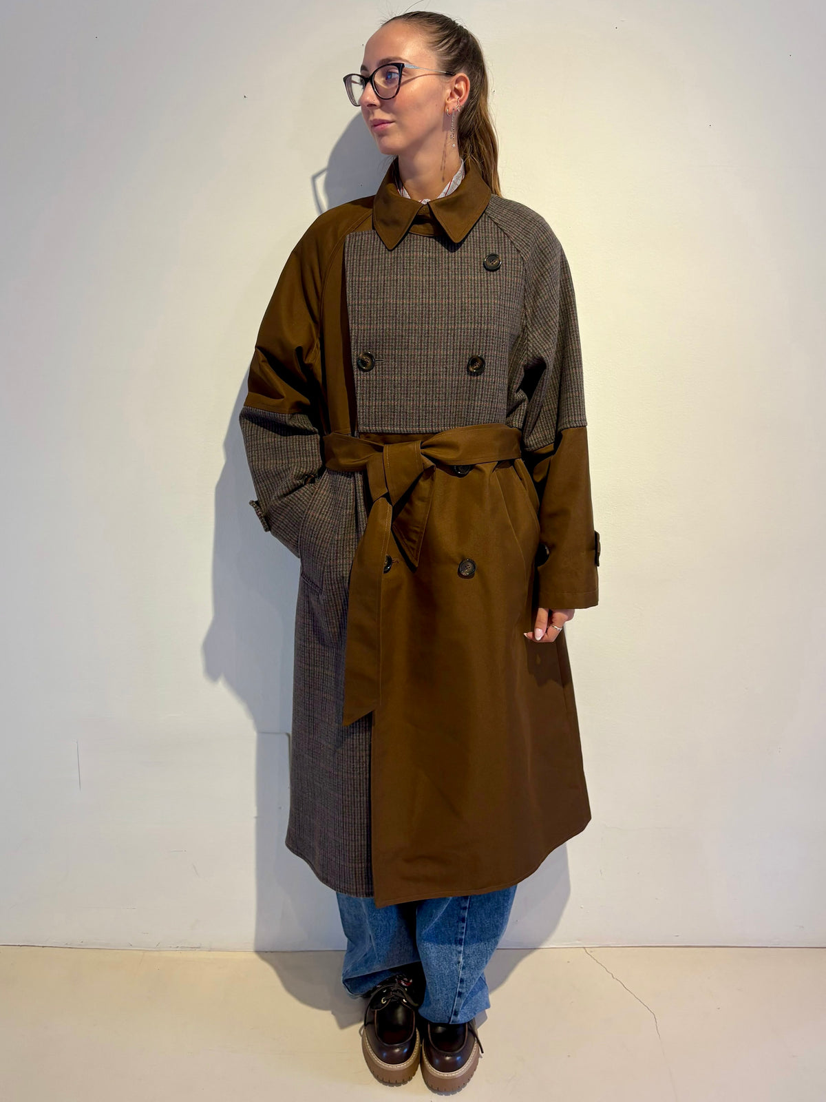 Trench Color Block Marrone e Grigio - Essentiel Antwerp