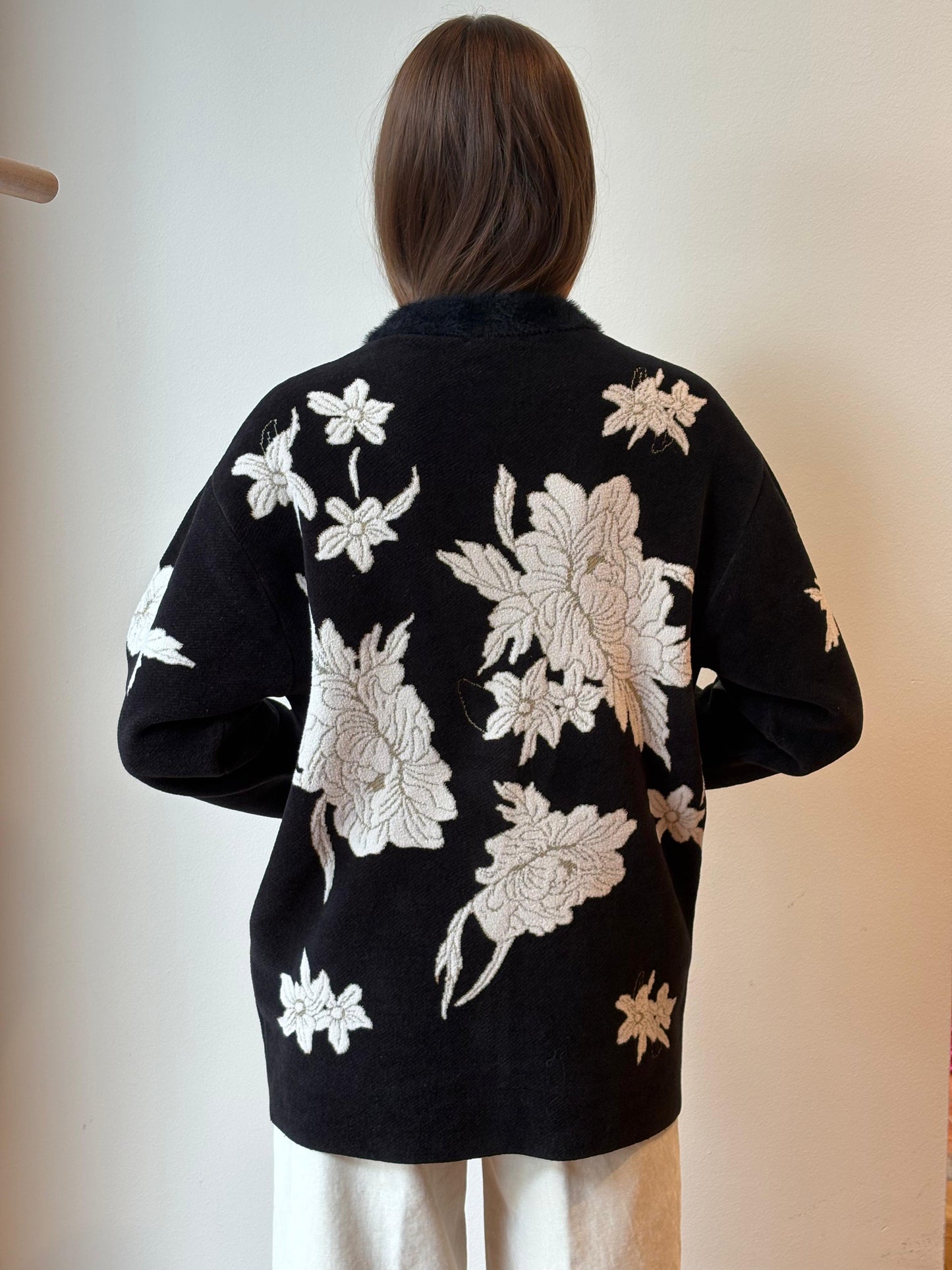 Cardigan in Jaquard “The Lotus” Nero - Forte Forte