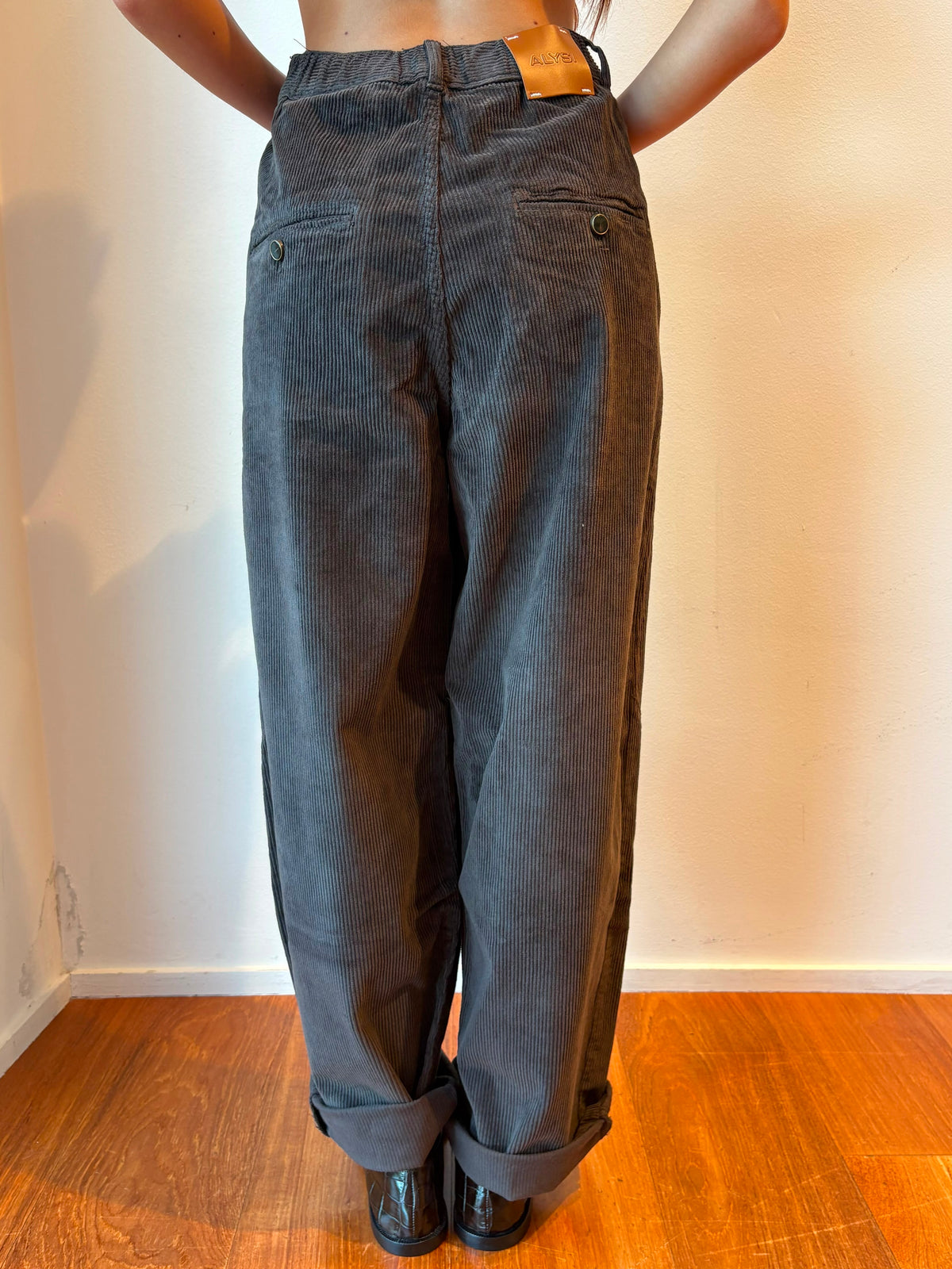 Pantalone Cacao Modello Barrel - Alysi