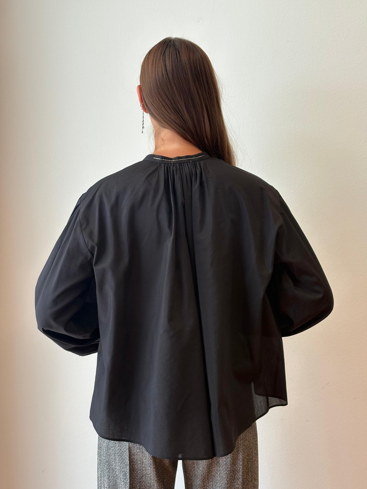 Camicia Nera Ricami "Fleurs d'Orient" - Forte Forte