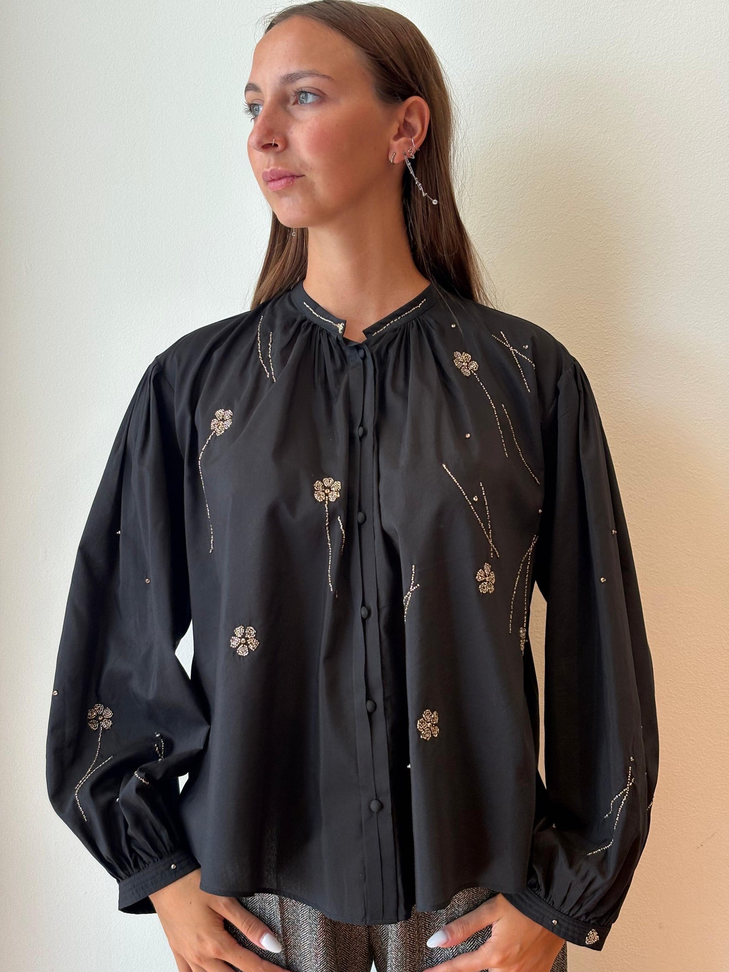 Camicia Nera Ricami "Fleurs d'Orient" - Forte Forte