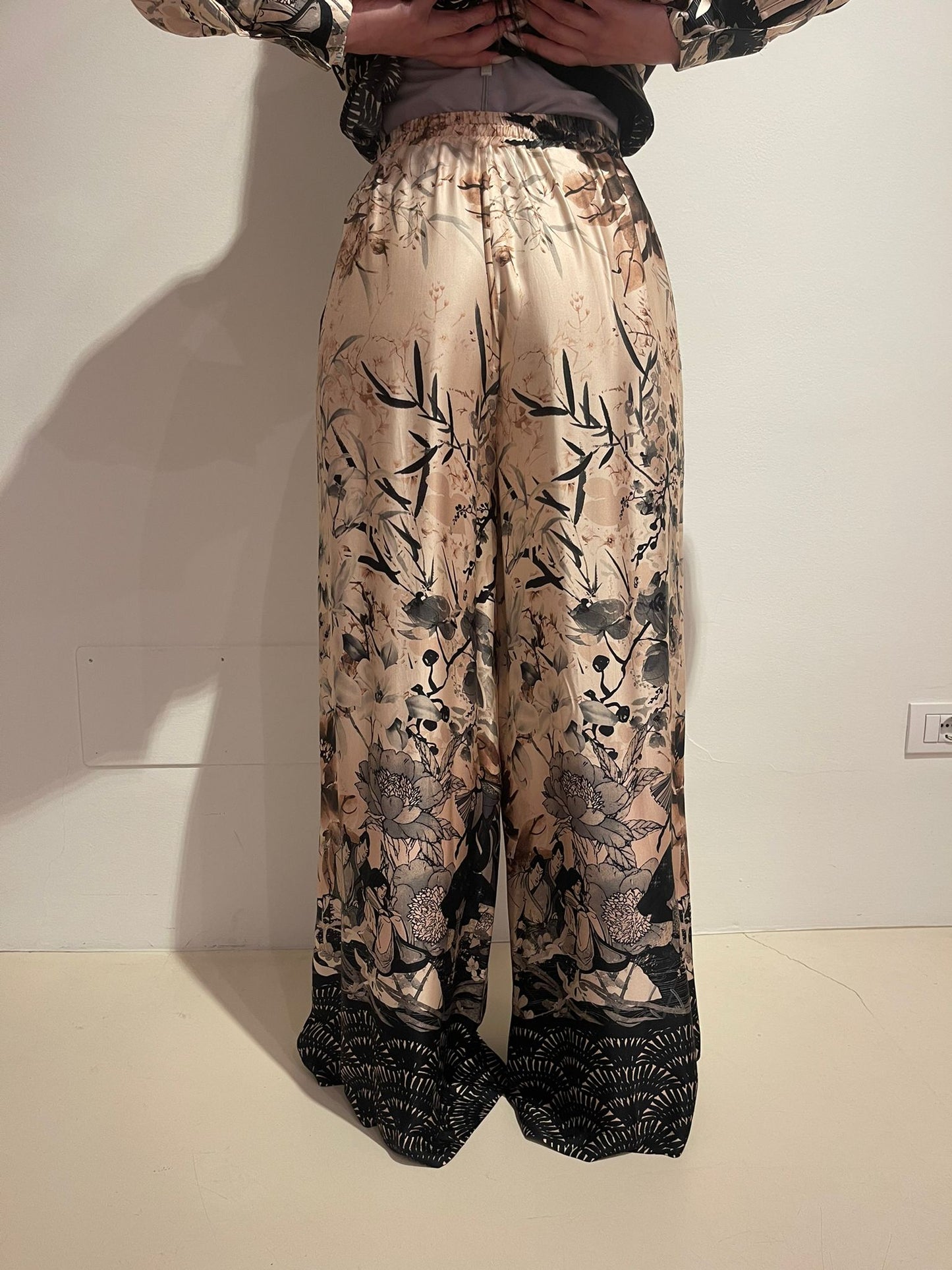 Pantalone con Fantasia Floreale - Motel