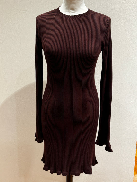 Abito a coste corto - Kontatto