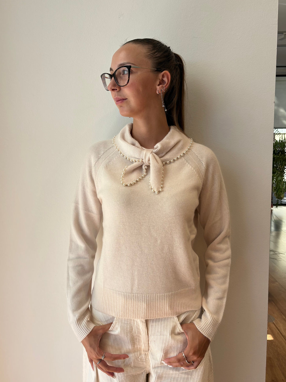 Maglione Lana e Cashmere con Fiocco - In Più Colori - Essentiel Antwerp