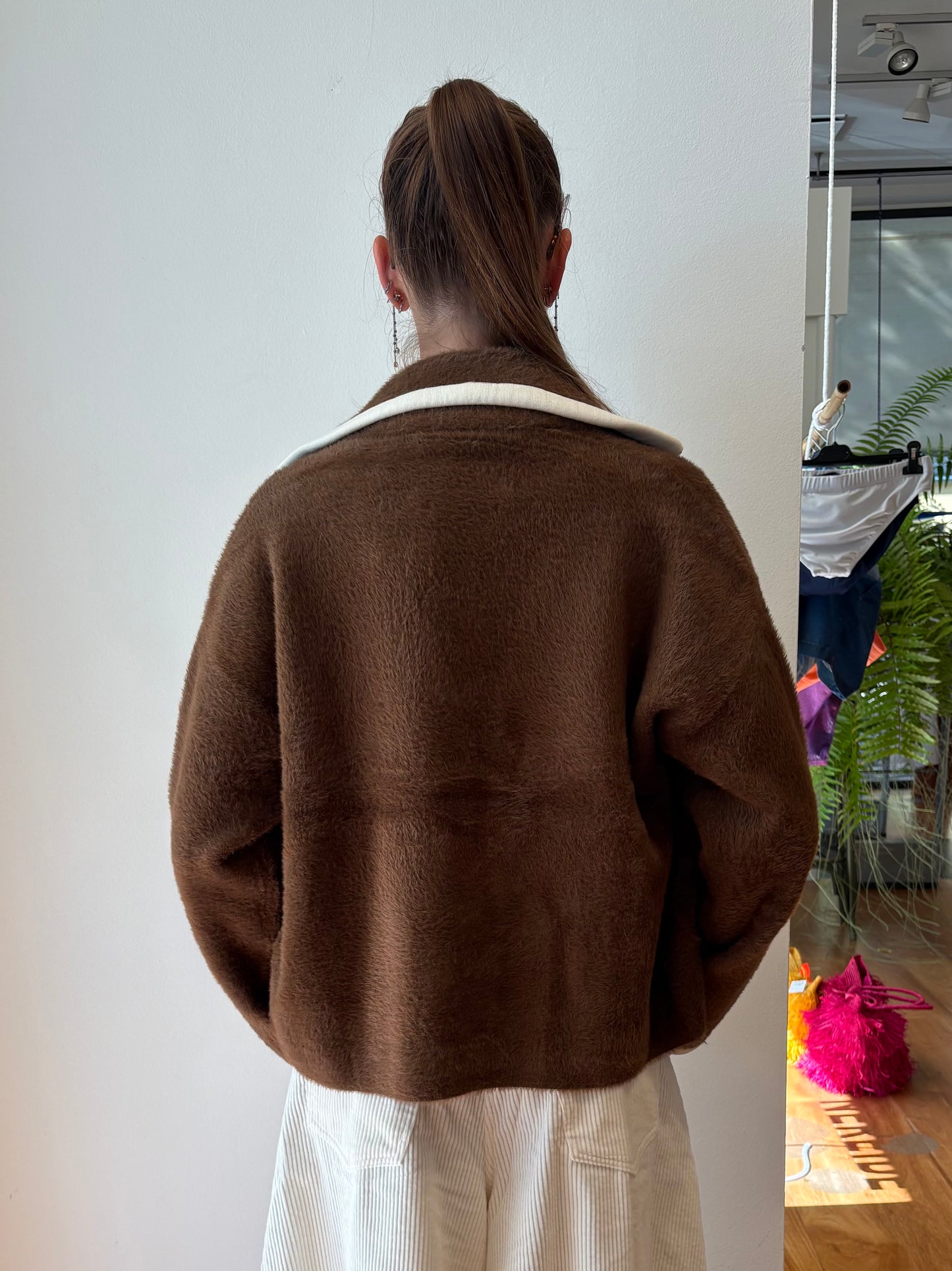 Cardigan Marrone con Profili A Contrasto - Essentiel Antwerp