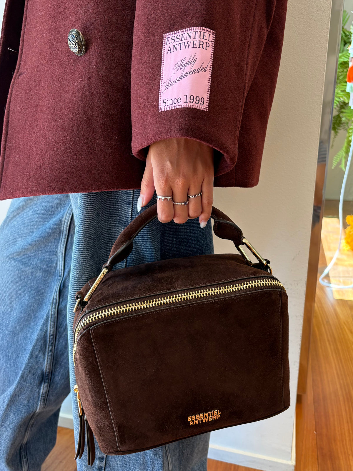 Borsa Pelle Scamosciata Marrone - Essentiel Antwerp