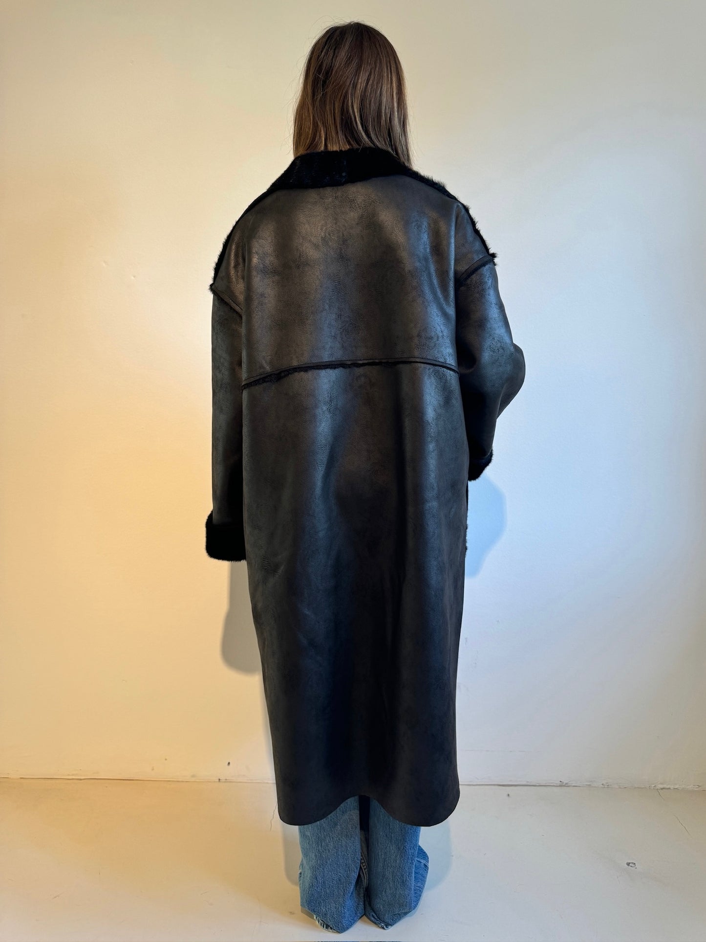 Cappotto in Ecomontone Nero - Eleh