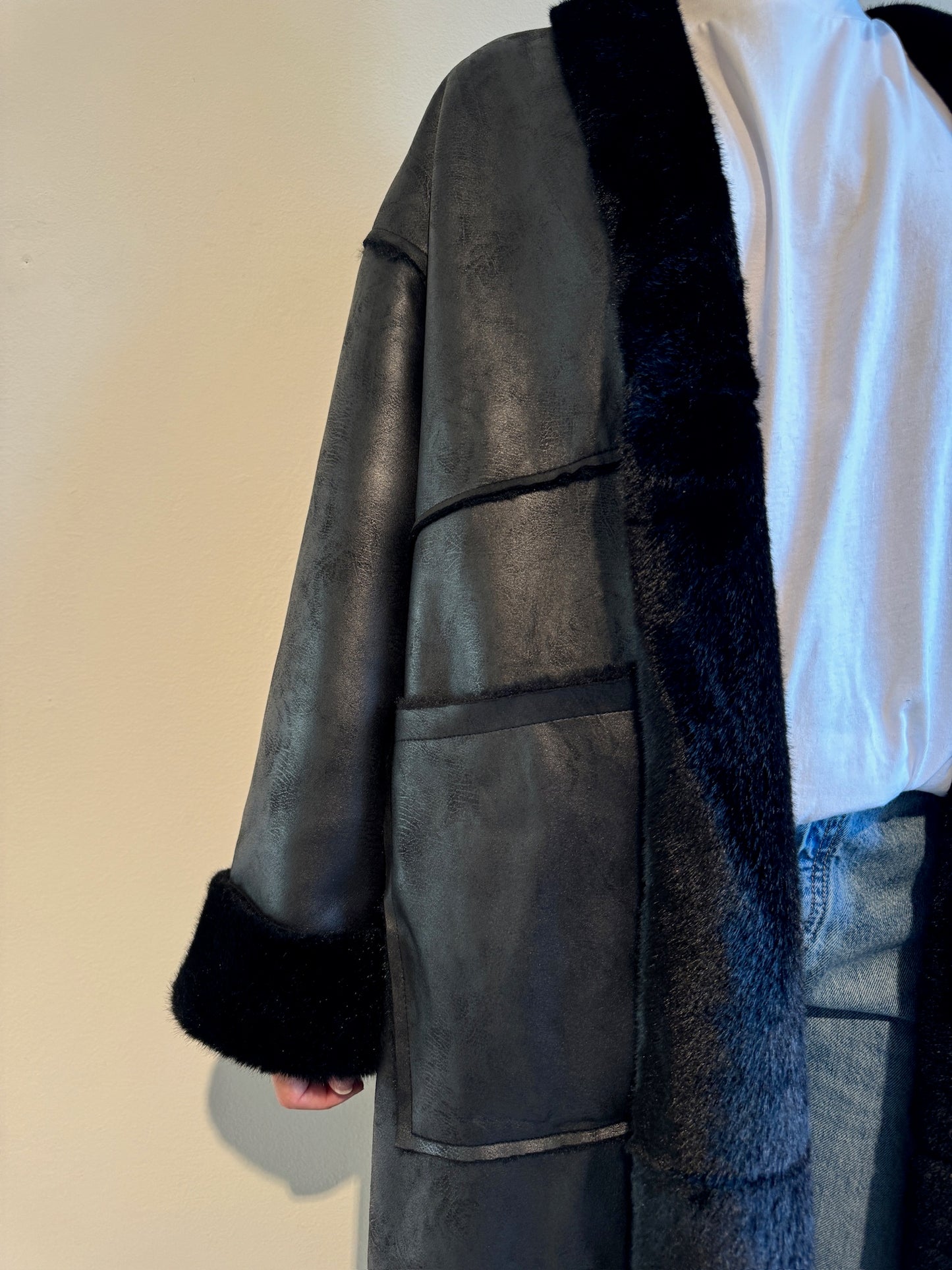 Cappotto in Ecomontone Nero - Eleh