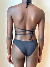 Carica l&#39;immagine nel visualizzatore di Gallery, BIKINI FRANGE E PERLINE COLORATE
