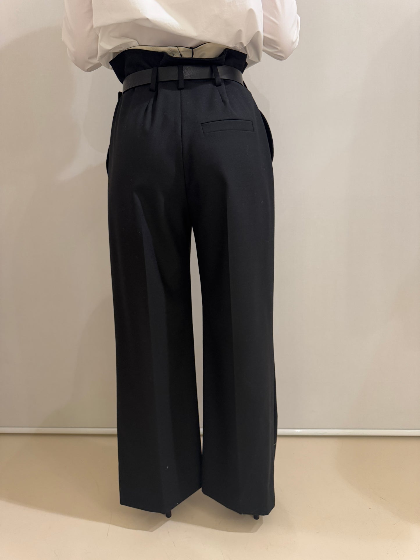 Pantalone Nero con Cintura - Tela