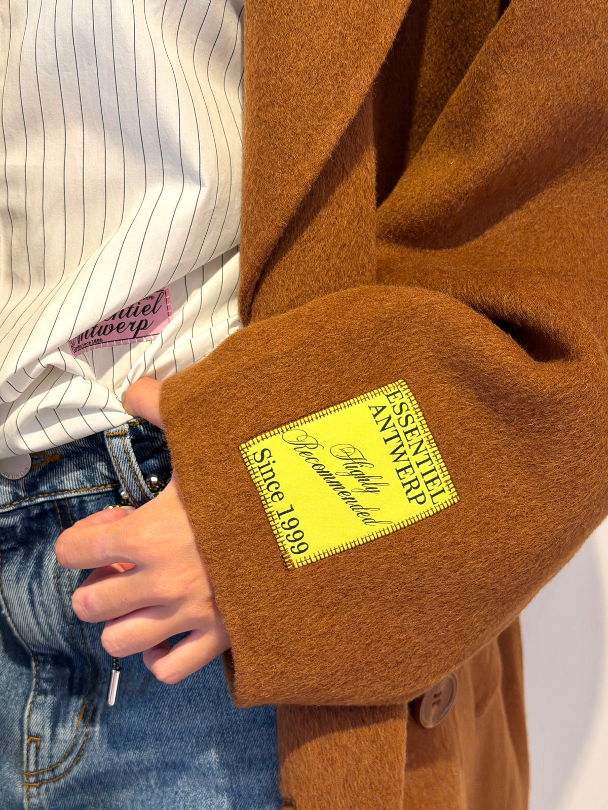 Cappotto Oversize Marrone - Essentiel Antwerp