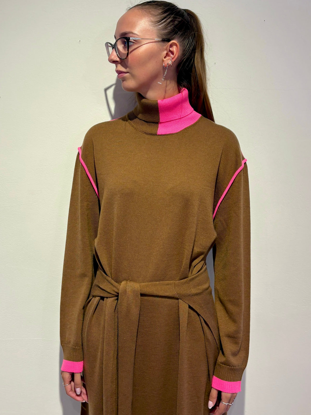 Abito Lungo Cammello e Fucsia Neon - Essentiel Antwerp