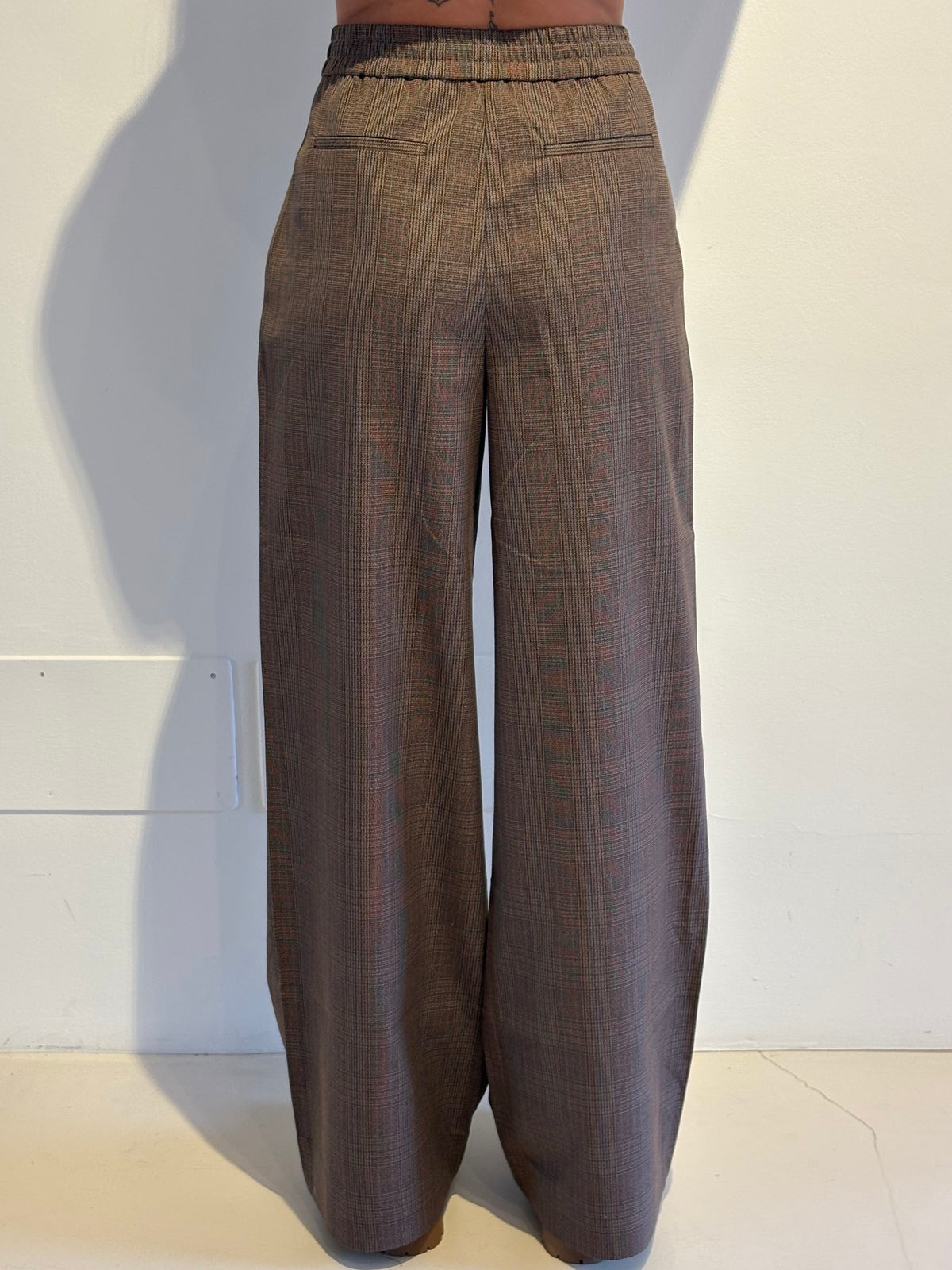Pantalone a Quadri Modello Barrel - Essentiel Antwerp