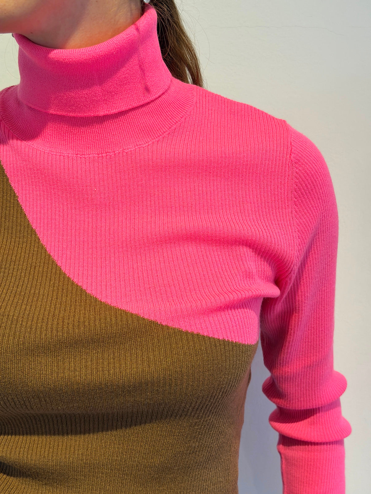 Maglione a Collo Alto Bicolore - Essentiel Antwerp
