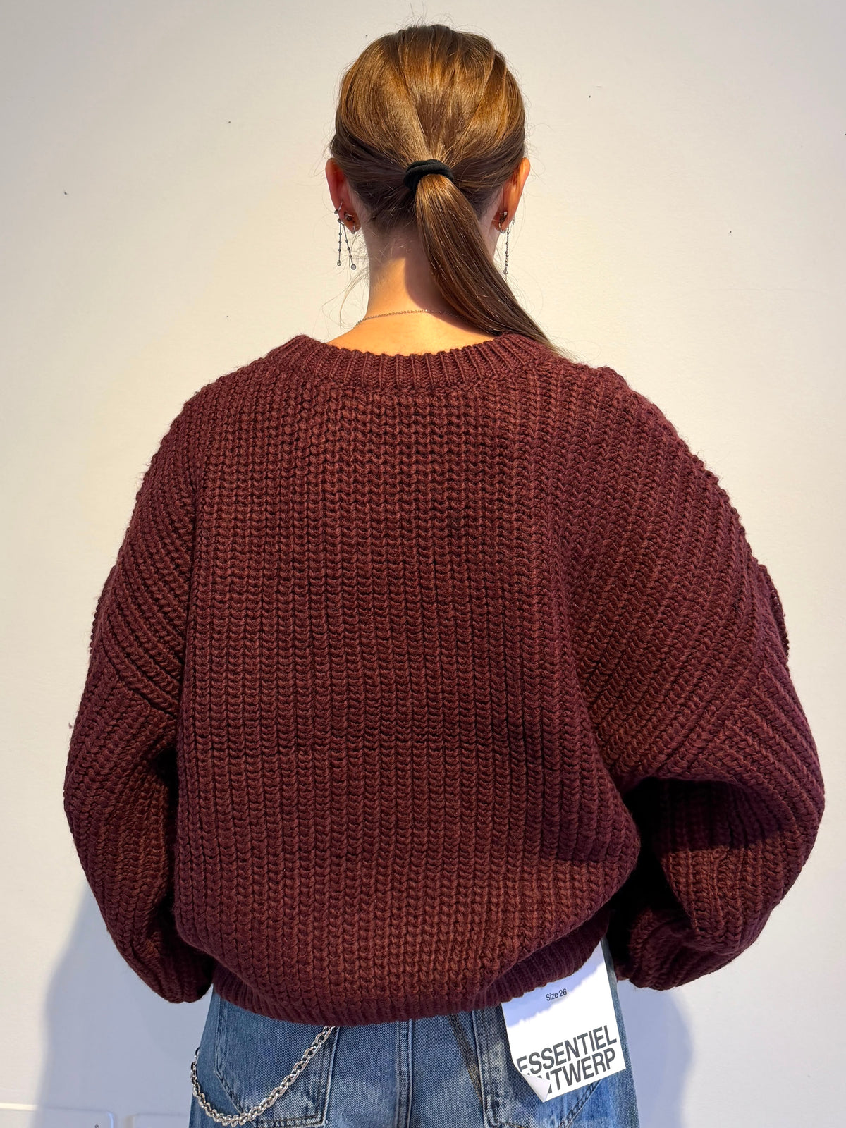 Maglione con Pompon - In Più Colori - Essentiel Antwerp