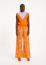 Carica l&#39;immagine nel visualizzatore di Gallery, Pantalone in cotone stampa floreale arancio e lilla
